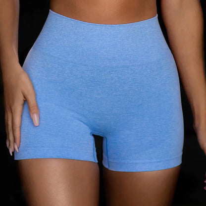 Seamless Women's Yoga Set for Fitness and Sports Wear